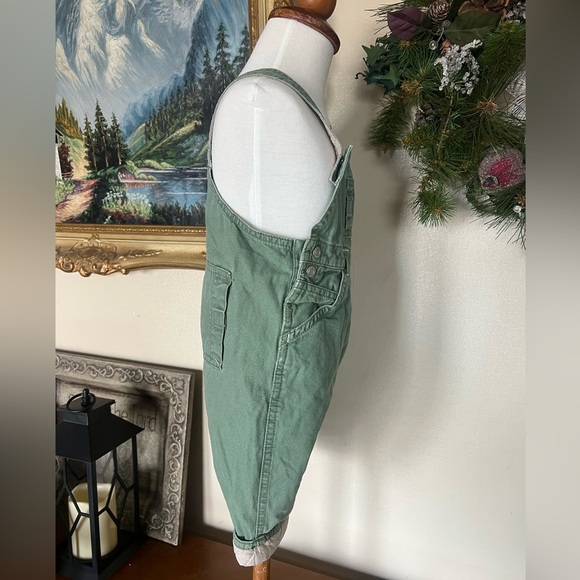 Green Overalls - Picture 5 of 5